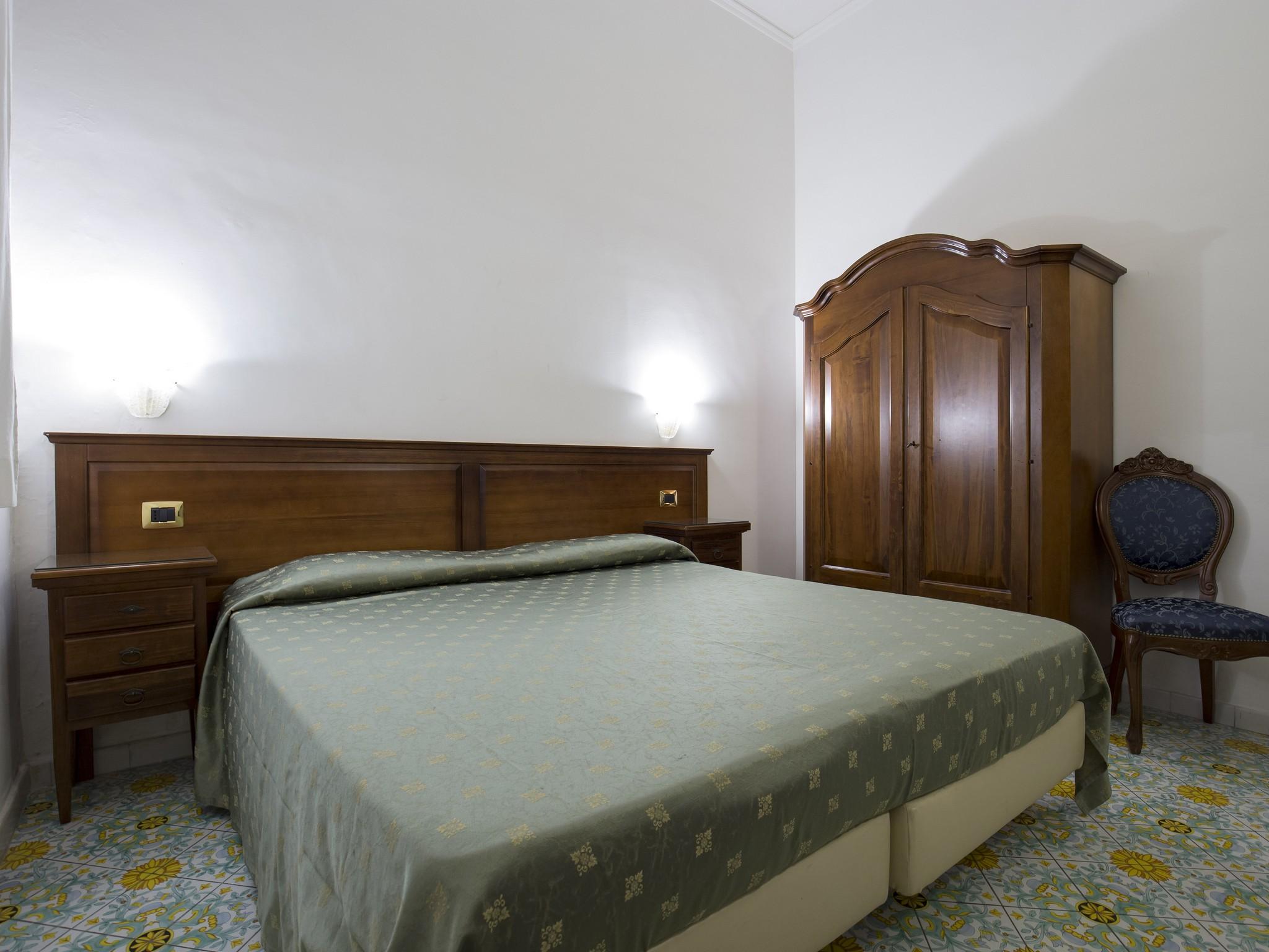 La Panoramica Hotel Castellammare di Stabia Luaran gambar